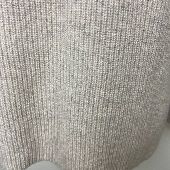Vince Cashmere  Silk Scoop Neck Sweater Beige Classic Sz XS - S - Picture 8 of 13